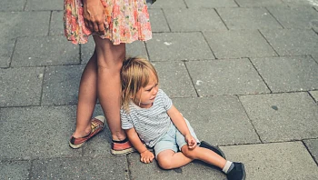 הילד משתטח באמצע הרחוב? זה מה שאתם צריכים לעשות