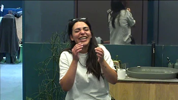 מקלחת שוקו: ההאקר מפתיע את קאזם