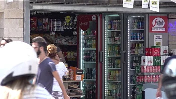 תחקיר הכל כלול: בקיוסקים, בסופרים וברשת - בני נוער רוכשים אלכוהול בקלות