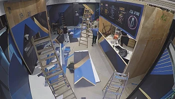 איך הקימו קולנוע שלם למשימת "חי בסרט" בתוך בית האח הגדול? צפו