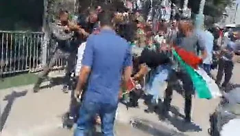 הפרות סדר מצפון לי-ם: יהודים הניפו דגלי ישראל והותקפו • תיעוד