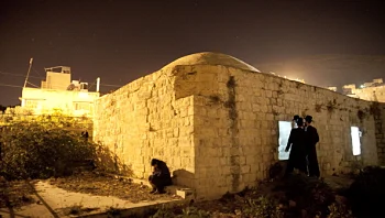 אביו של הפצוע מהירי בקבר יוסף: "אמר שהם טעו בפנייה"