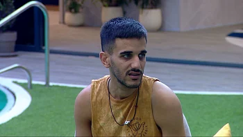 קאזם מפקפק במערכת היחסים של שחף וטליה: "הם משתמשים זה בזו כדי להגיע לגמר"