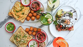 המבורגרים מושחתים וברד אלכוהולי