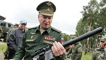 הלחץ נותן את אותותיו: פוטין פיטר גנרל אחרי 16 ימים