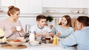 תפסיקו עם הקודים: זה מה שקורה לילדים כשאתם לא רוצים שהם יבינו