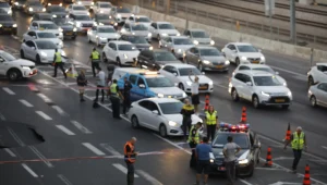 בשל הבולען: התנועה באיילון תיחסם לדרום, שיבושים ברכבות בת"א