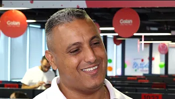 המתנדב הוותיק יוסי ג'רופי מספר על ההכנות לחלוקת סלי המזון