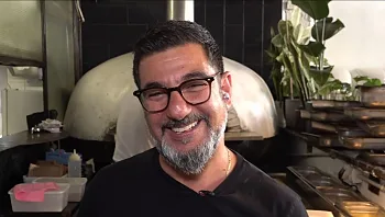 "אני הולך ברחוב והרחוב מכיר אותי, נראה לי שאני אוהב את זה"