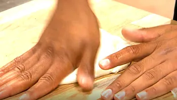 שוק הכרמל VS שוק מחנה יהודה: מי יזכה בקרב על המלאווח?