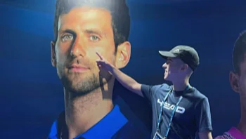 לפעמים חלומות מתגשמים: הנער שפגש את ג'וקוביץ'