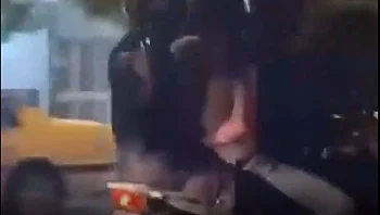 איראן: צילמה מעצר של צעיר - ונורתה ע"י כוחות הביטחון • תיעוד