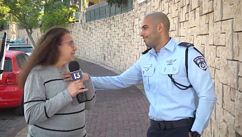גיבור אמיתי: המפגש המרגש בין האם לשוטר שהציל את בנה משריפה