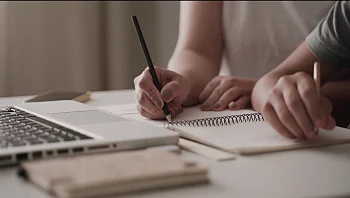 שיעורים פרטיים: למה חייבים אותם - ומדוע הם כל כך יקרים?