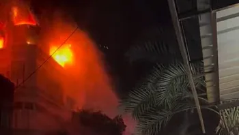 שריפה פרצה בבניין ברצועת עזה: הפלסטינים מדווחים על 21 הרוגים