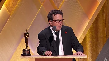 על מאבקו בפרקינסון: מייקל ג'יי פוקס קיבל פרס לשם כבוד