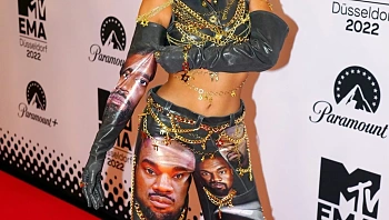 כותרת חילופית