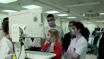 "צריך מהפכה": תנאי הקבלה הקשים שמובילים למחסור ברופאים