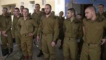 "אין היתכנות לצבא מקצועי": בבקו"ם עם הגולנצ'יקים החדשים