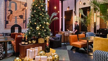 כשכריסמס פוגש סילבסטר: היכונו לסלון השמפניה הראשון בישראל