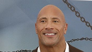 אחרי גל גדות והנרי קאוויל, מה יעלה בגורלו של דווין ג'ונסון?