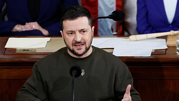 בת 70 מרוסיה נקנסה ב-40,000 רובל בגלל שקראה לזלנסקי חתיך