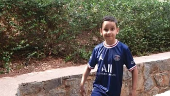 אופנוע משטרתי פגע בילד בן 7 בבני ברק, מצבו קשה