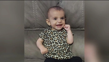 הרופאים דקרו את בת התינוקת עשרות פעמים - עד שנפטרה