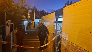 גבר נדקר בביתו בנתניה, מצבו קשה