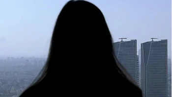 תביעה: הסיר את אמצעי המניעה - בבוקר שלח כסף לפוסטינור