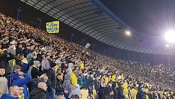 כמעט אסון בטדי: אוהדי מכבי ת"א ירו זיקוק לעבר אוהדי בית"ר ירושלים