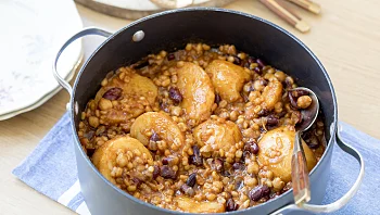 המאכל החורפי המושלם כשאין כוח להשקיע: חמין צמחוני בשעה ורבע