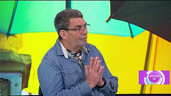 סיפורו של נועם קרבי, המתמודד עם מאניה דיפרסיה, בהצגה שכתב בעצמו