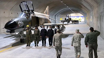 "נשר 44": איראן חשפה בסיס אוויר תת קרקעי ראשון מסוגו