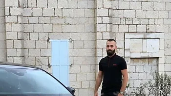 התחזו לשוטרים ושלפו נשקים: צעיר נורה למוות בביתו בצפון