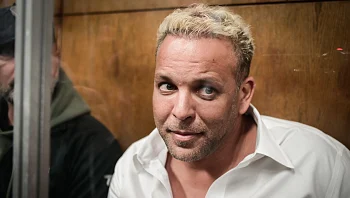 "הזמין צעירות לביתו וסיפק סמים": היהלומן ישראל אור מואשם באונס