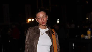 עשיר, יהודי ונהג פורמולה 1: זה הבחור החדש בחייה של דיאן שוורץ