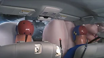 סכנת כריות האוויר - והריקול: רכבי סקודה וסיאט יוחזרו לתיקון