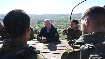 גלנט בצל התקיפות בסוריה: "לא ניתן לאיראן ולחיזבאללה לפגוע בנו"