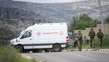 בחצר הבית: אישה כבת 70 נפצעה קל מפגיעת ירי תועה בבנימין