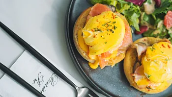 חוגגים עם כל העולם: מתכון קלאסי לאגז בנדיקט מנצח