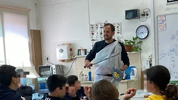 מתלמיד נכשל למורה נערץ: "אין ילד שאי אפשר ללמד - ויותר חשוב ללמד ערכים ולחיות בקהילה"