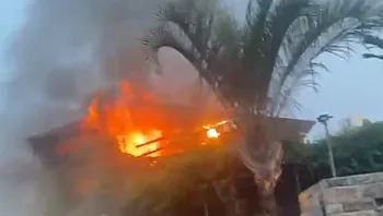 החשד: הצתה מכוונת וניסיון רצח בשכונת הווילות בגני תקווה