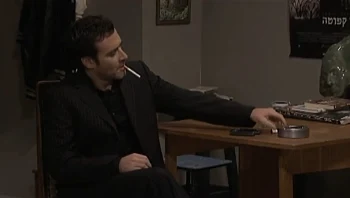 המקום, עונה 2, פרק 10