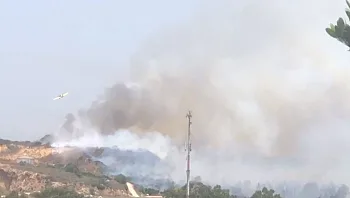אש ליד בנימינה: נעצר חשוד שנצפה שורף ניירות