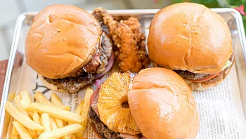 האח של זוריק מגיע לשכונה: רמת אביב מתחדשת בהמבורגריה לוהטת 