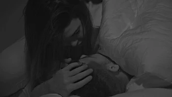 זה קרה: הנשיקה שכולנו חיכינו לה