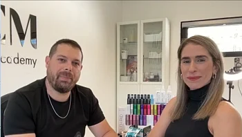 בעשר אצבעות: אוראל עזב את עיסוקו כטכנאי סלולר - והפך לבונה ציפורניים מבוקש