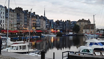 מחוץ לפריז: האזור שמשלב בין עיירות מהממות לנופים עוצרי נשימה