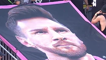 כשמסי כבש את ארה"ב: שער ראשון בהופעת הבכורה